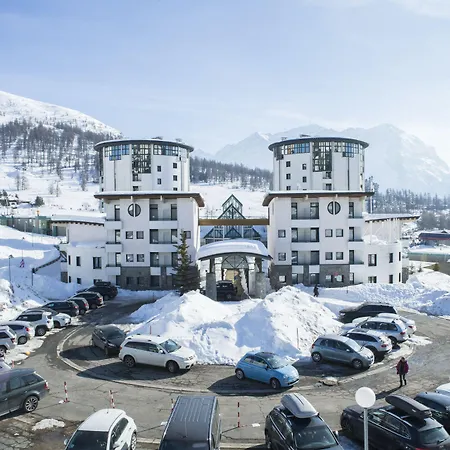 Club Uappala Üdülőközpont 3*